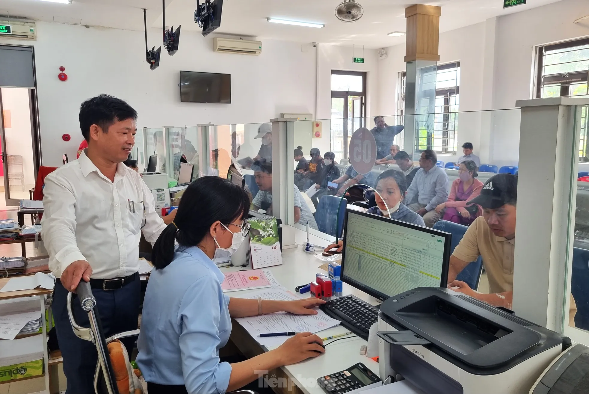 Rưng rưng ng&agrave;y cuối c&ugrave;ng của ch&iacute;nh quyền cấp huyện Đ&agrave; Nẵng tại h&ograve;a vang - Ảnh 7.