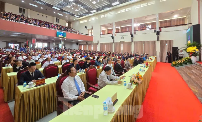 Công bố nhân sự lãnh đạo các tỉnh, thành mới sau sáp nhập - Ảnh 4. Công bố nhân sự lãnh đạo các tỉnh, thành mới sau sáp nhập - Ảnh 16.