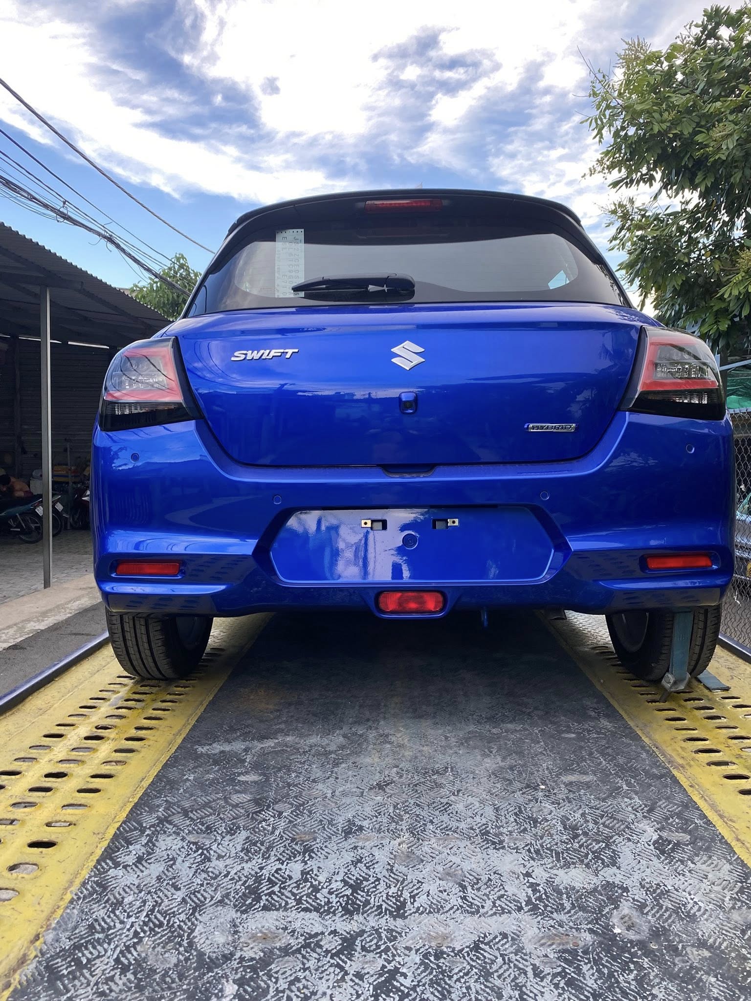 Suzuki Swift 2025 lần đầu lộ diện thực tế tại Việt Nam, hãng 'úp mở' qua minigame, dễ ra mắt ngay tháng này- Ảnh 4.