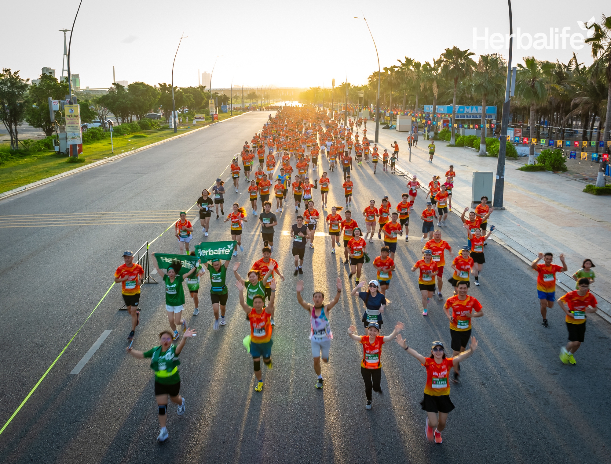 Herbalife Việt Nam tiếp tục đồng hành cùng VnExpress Marathon Hạ Long 2025 - Ảnh 9.