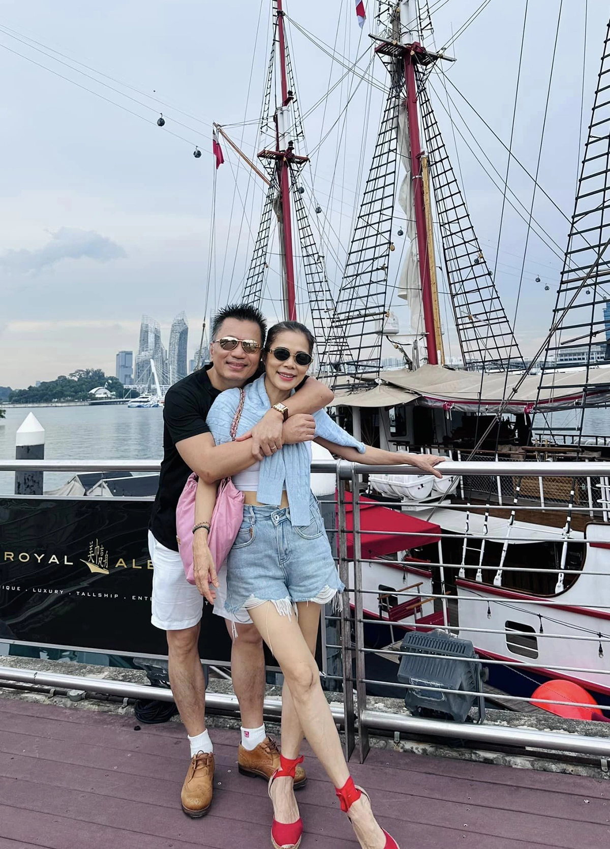 “Nữ tướng” showbiz Việt: Bạn gọi điện vay 200 tỷ đồng tiền mặt, lập tức đồng ý, hôn nhân viên mãn - Ảnh 3.