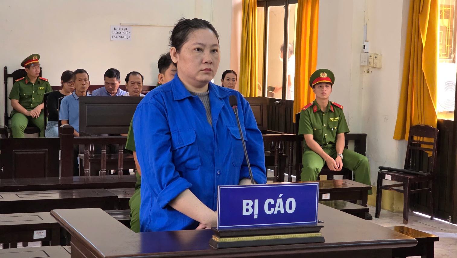 Người đàn bà đầu độc chồng bằng xyanua và sự thật kinh hoàng từ phiên tòa - Ảnh 1.