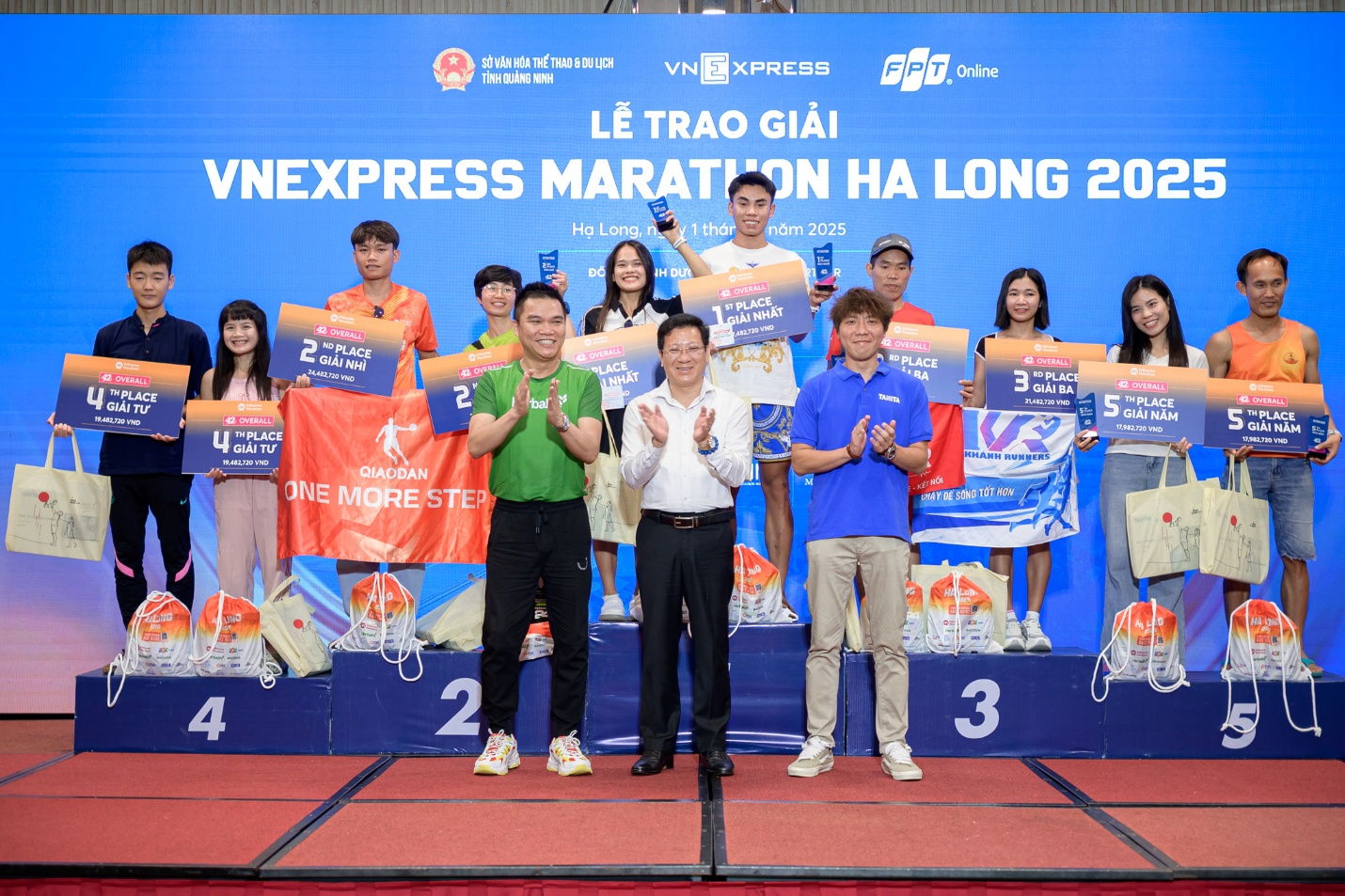 Herbalife Việt Nam tiếp tục đồng hành cùng VnExpress Marathon Hạ Long 2025 - Ảnh 7.