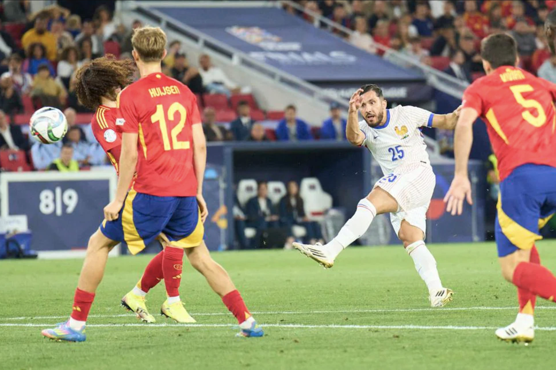 Yamal tỏa s&aacute;ng trong "đại tiệc" 9 b&agrave;n, T&acirc;y Ban Nha thắng Ph&aacute;p b&aacute;n kết Nations League- Ảnh 8.