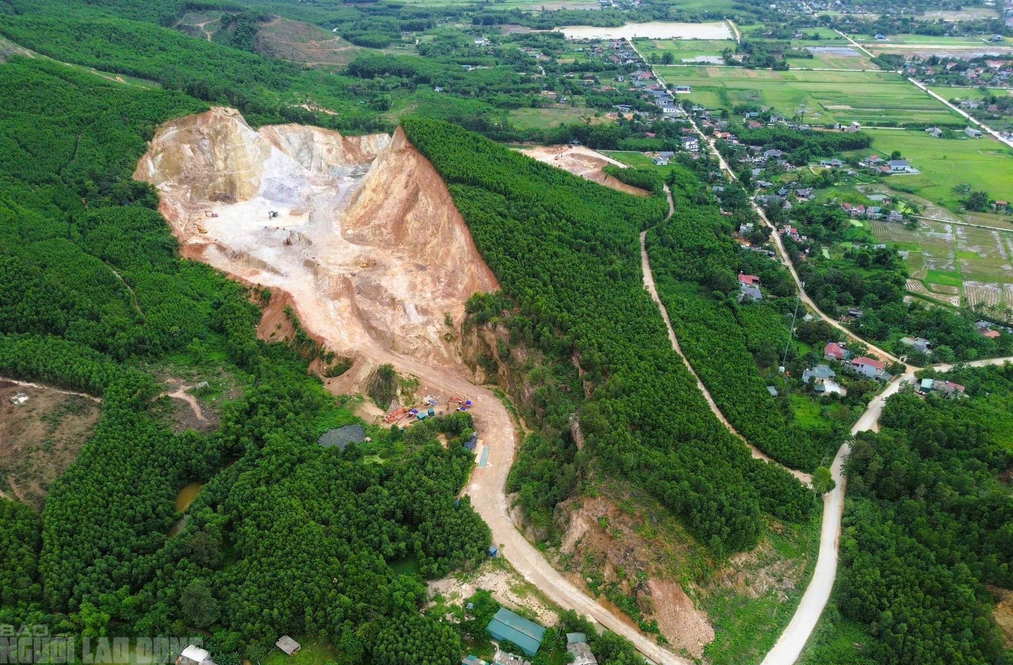 Tuấn thần đèn và vụ khai thác đất trái phép với khối lượng lớn tại thanh hóa - Ảnh 1.