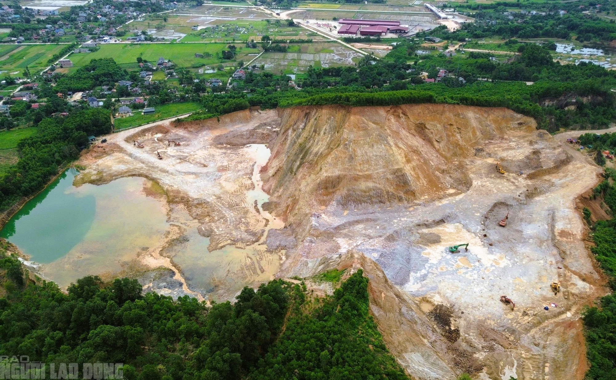 Tuấn thần đèn và vụ khai thác đất trái phép với khối lượng lớn tại thanh hóa - Ảnh 9.