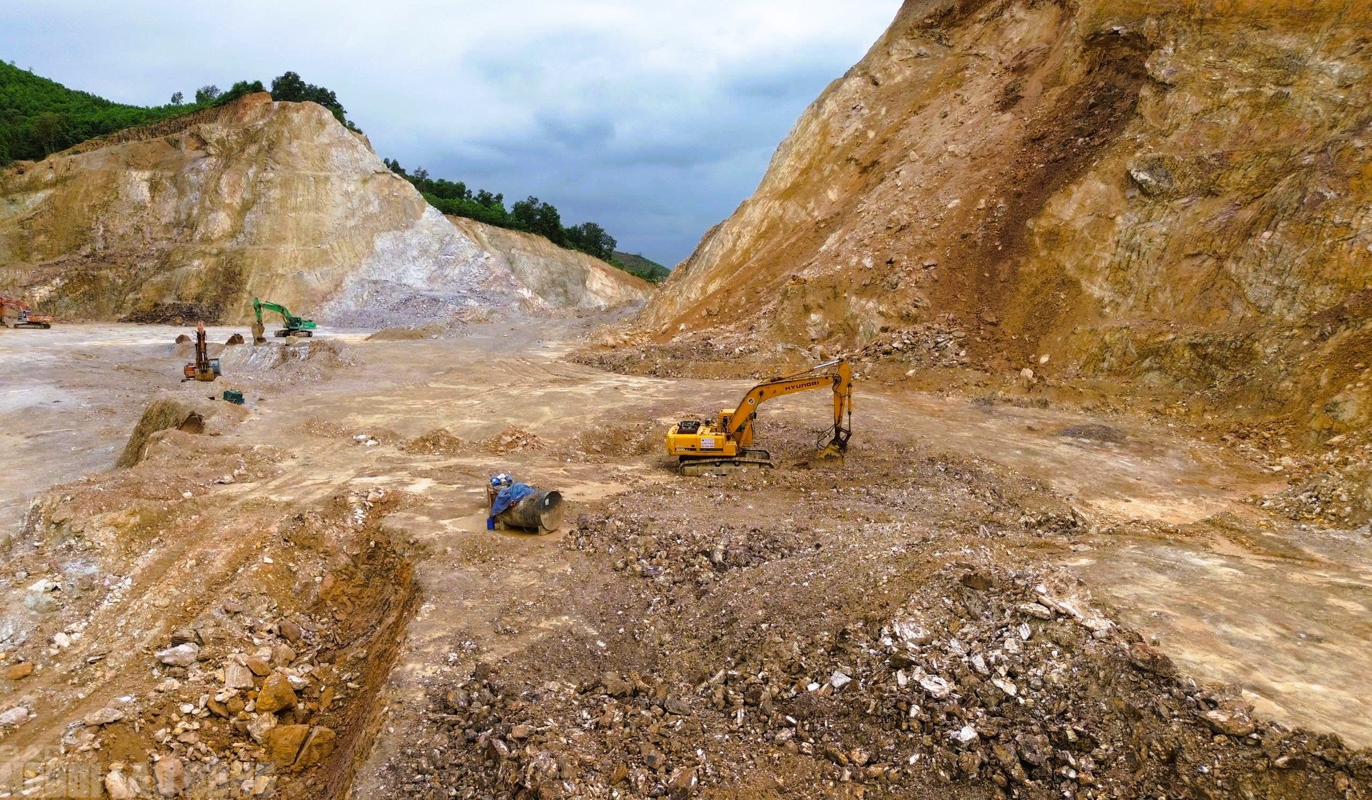 Tuấn thần đèn và vụ khai thác đất trái phép với khối lượng lớn tại thanh hóa - Ảnh 5.