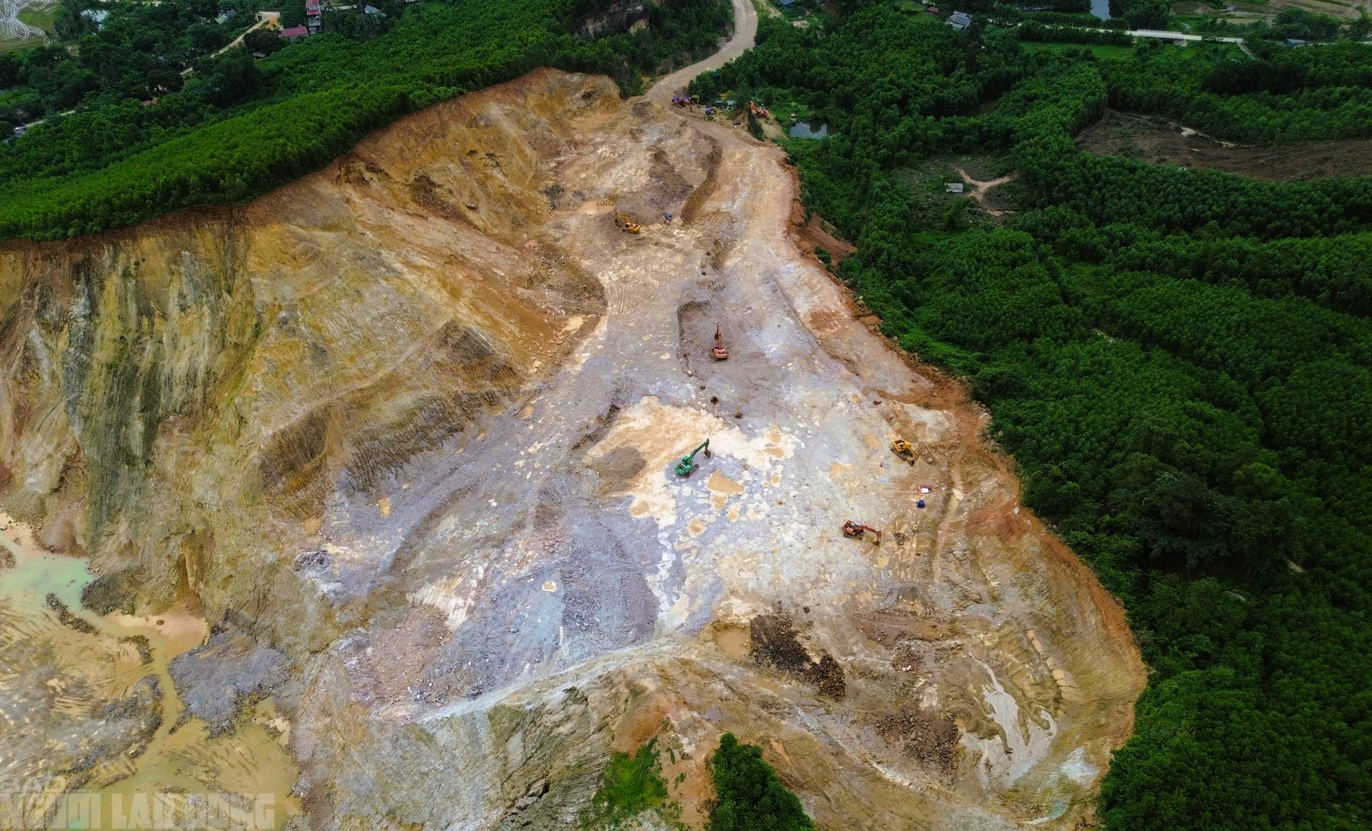 Tuấn thần đèn và vụ khai thác đất trái phép với khối lượng lớn tại thanh hóa - Ảnh 8.