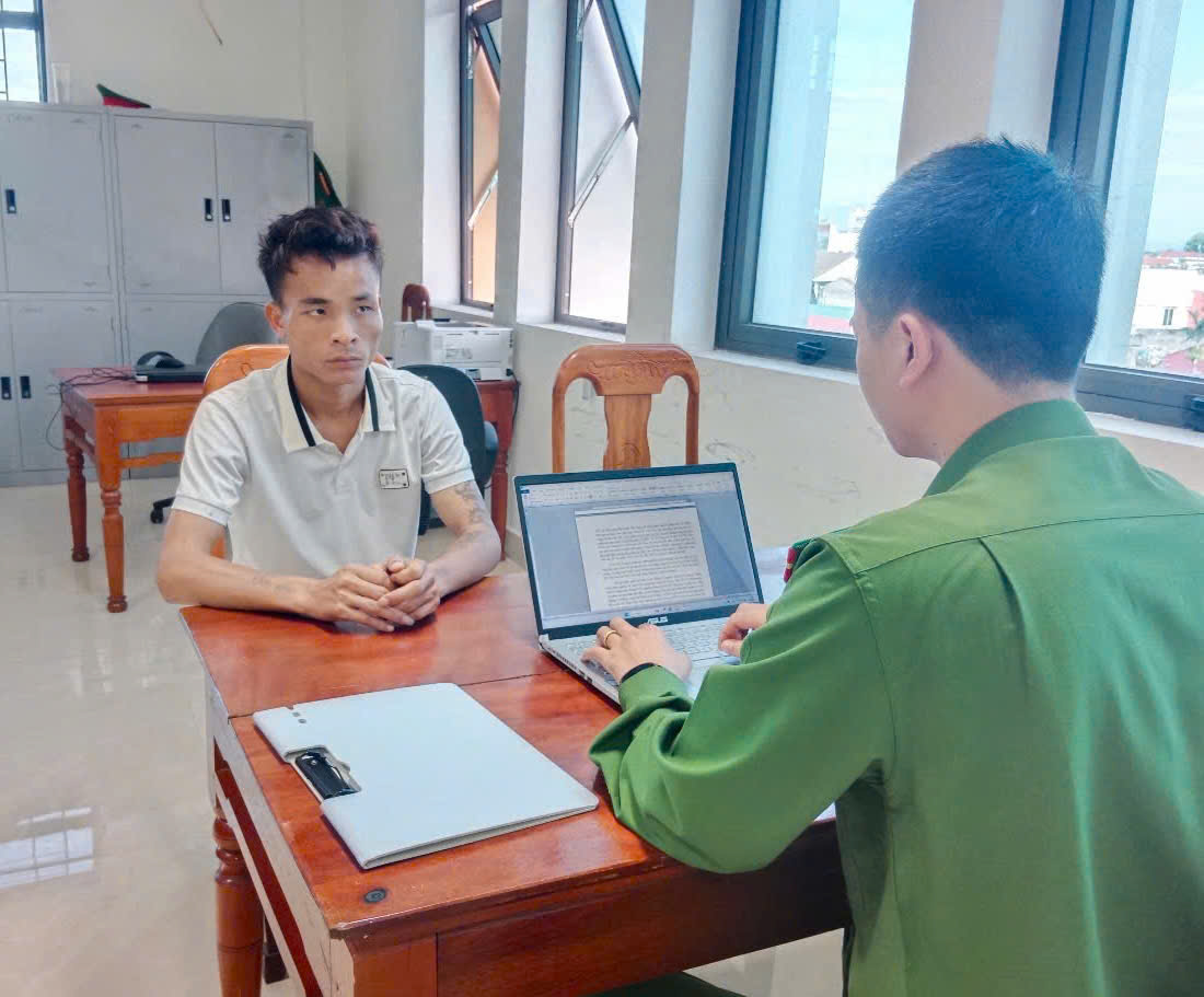 Bắt kẻ dùng rựa khống chế, hiếp dâm cô gái 26 tuổi- Ảnh 1.