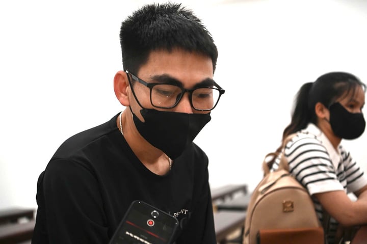 Xét xử tài xế Lexus hành hung nam shipper giữa phố tại Tây Hồ - Ảnh 1.