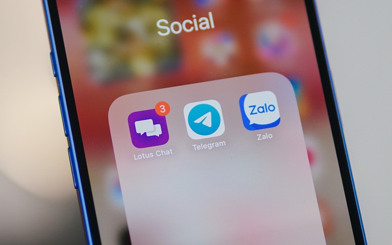 Người Đứng Đầu Lotus Chat: &Quot;Không Phải Ai Cũng Dùng Telegram Để Làm Việc, Còn Lotus Chat Thì Sinh Ra Là Để Làm Việc&Quot; 825851218918579 40 0 1112 2048 Crop 17484911368072046429405 1749170662650963366088 0 160 1047 1835 Crop 17491706683531668887357 1749195492290 17491954929491464887319