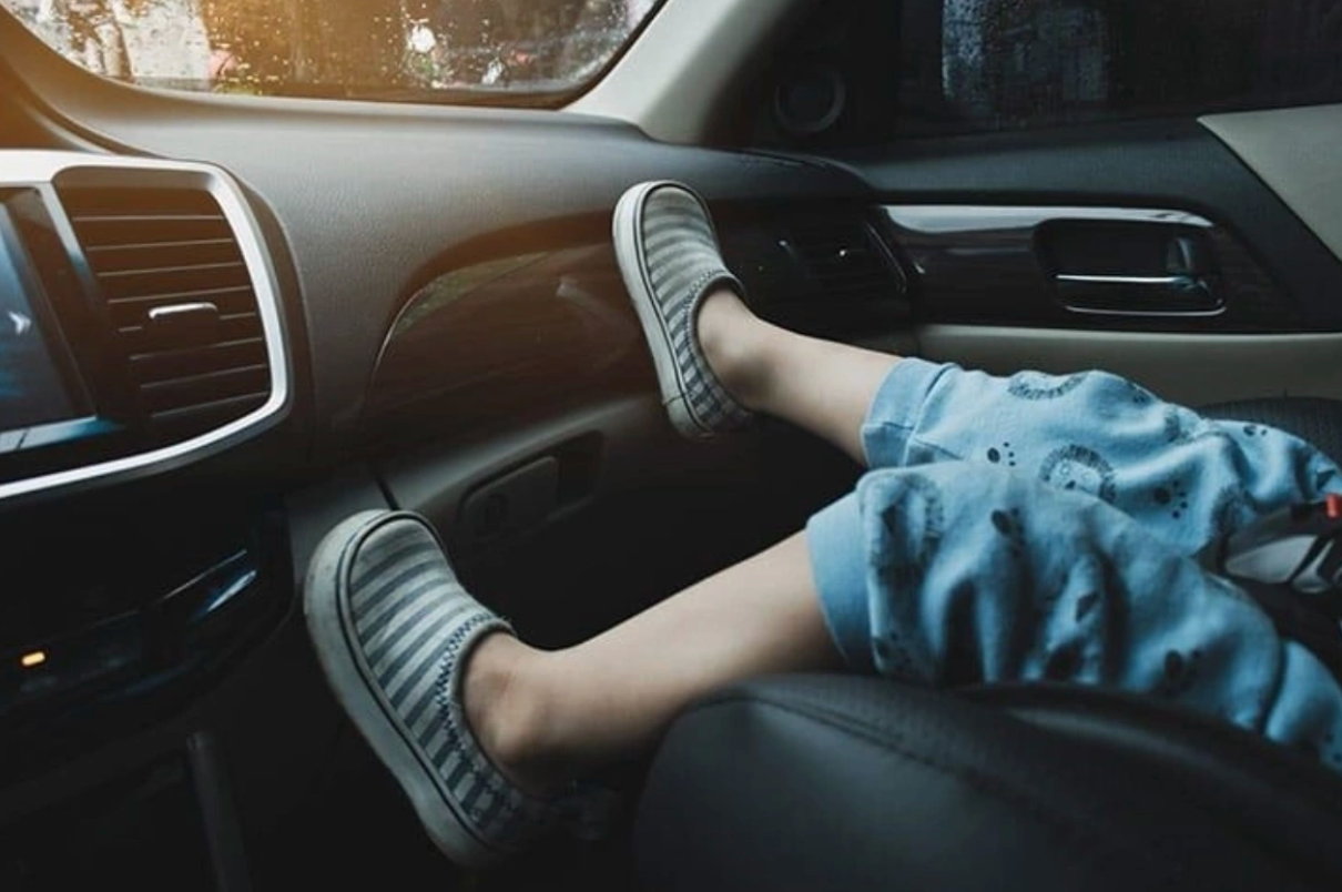 Nắng nóng gây sốc nhiệt, kiệt sức, đột quỵ: 2 sai lầm hay gặp khiến số ca nhập viện tăng - Ảnh 2.