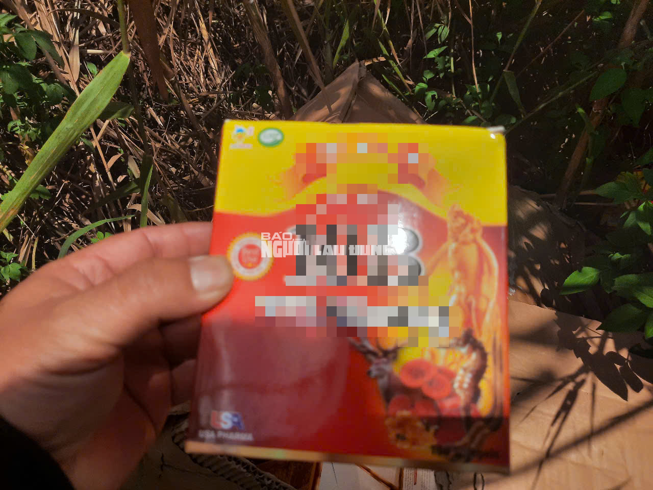 Phát hiện số lượng lớn thuốc, thực phẩm chức năng bỏ ở Bình Chánh - Ảnh 23.
