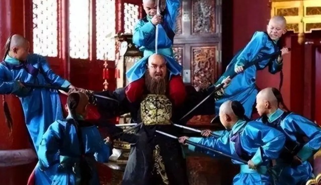 Ngao Bái vừa nhìn thấy Khang Hy liền cởi áo: Hoàng đế bật khóc nức nở và đưa ra yêu cầu này - Ảnh 5.