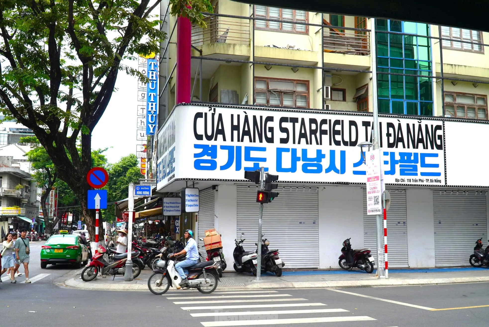 Cảnh tượng phố kinh doanh đóng cửa hàng loạt khắp các tỉnh thành- Ảnh 6. Cảnh tượng phố kinh doanh đóng cửa hàng loạt khắp các tỉnh thành- Ảnh 6.
