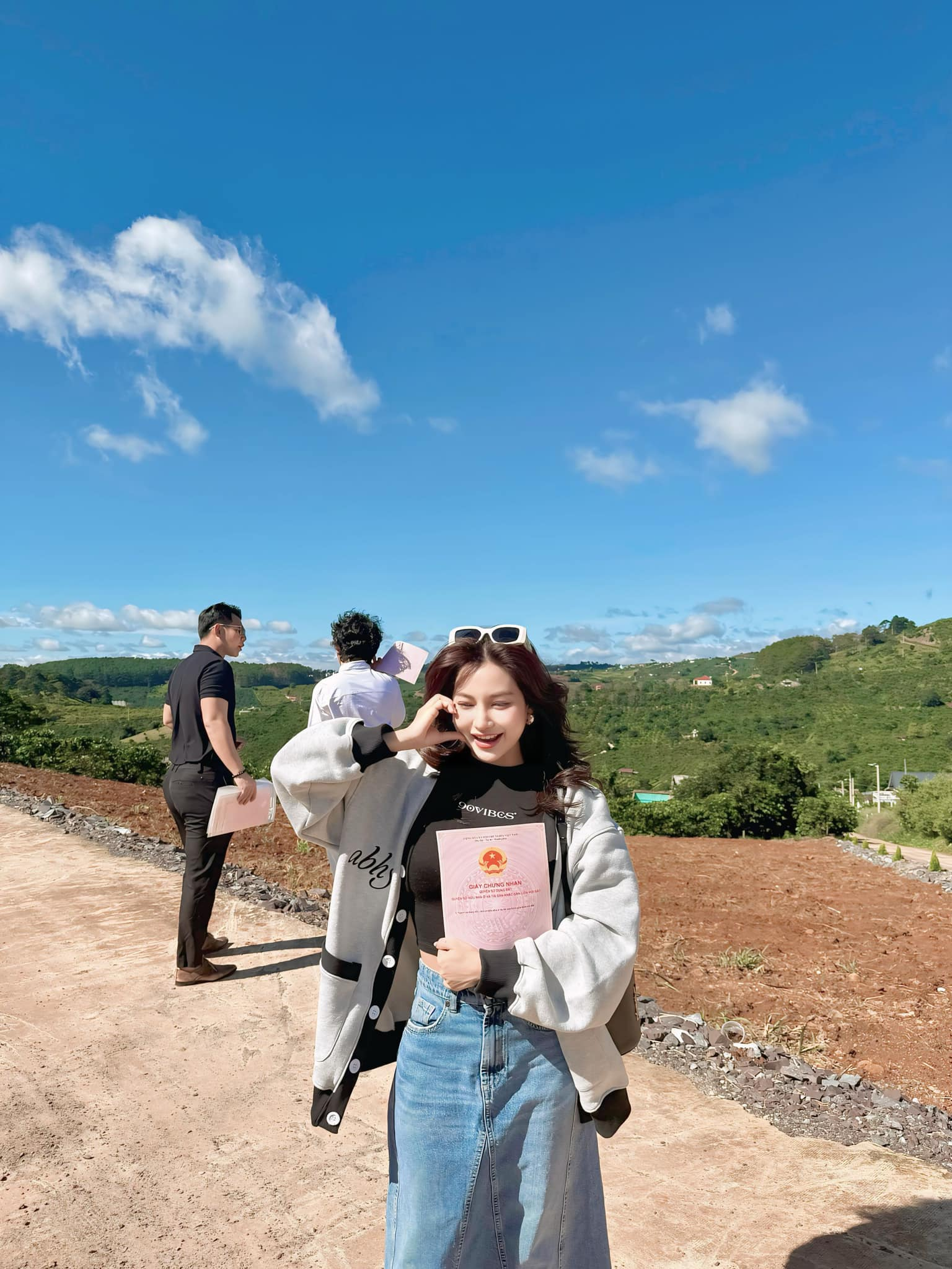 Chồng của ph&uacute; b&agrave; Diệp L&ecirc; l&agrave; ai m&agrave; sẵn s&agrave;ng mua 3 mảnh đất tặng vợ, t&agrave;i ch&iacute;nh trong nh&agrave; để vợ giữ hết- Ảnh 11.