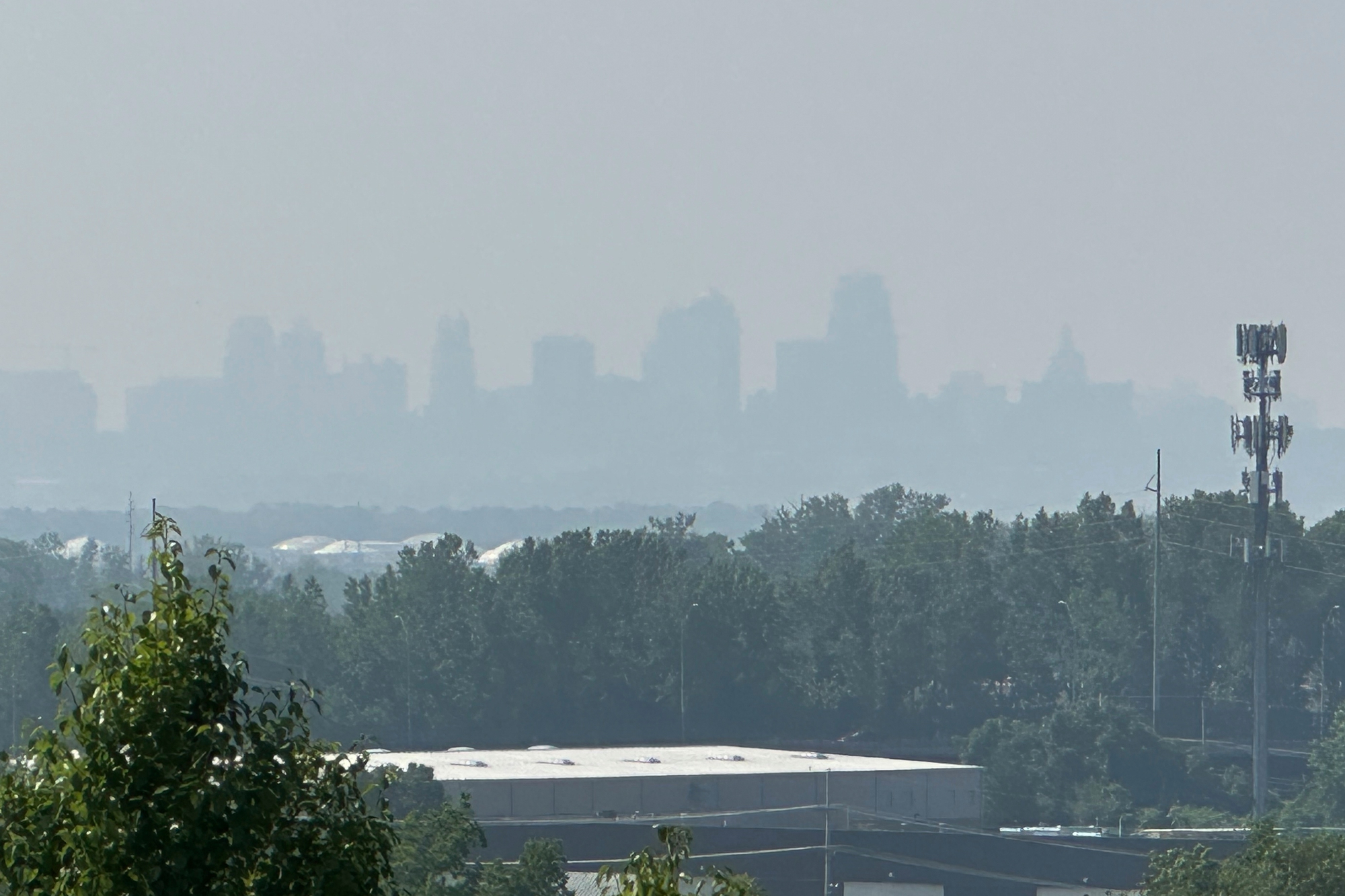 Kh&oacute;i ch&aacute;y rừng ở Canada lan sang ch&acirc;u &Acirc;u - Ảnh 4.