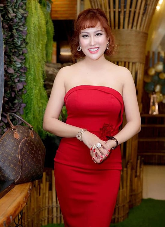 Diễn viên Phi Thanh Vân vừa lên chức Phó Viện trưởng, sau 2 lần đò được bạn trai chiều như công chúa- Ảnh 1.