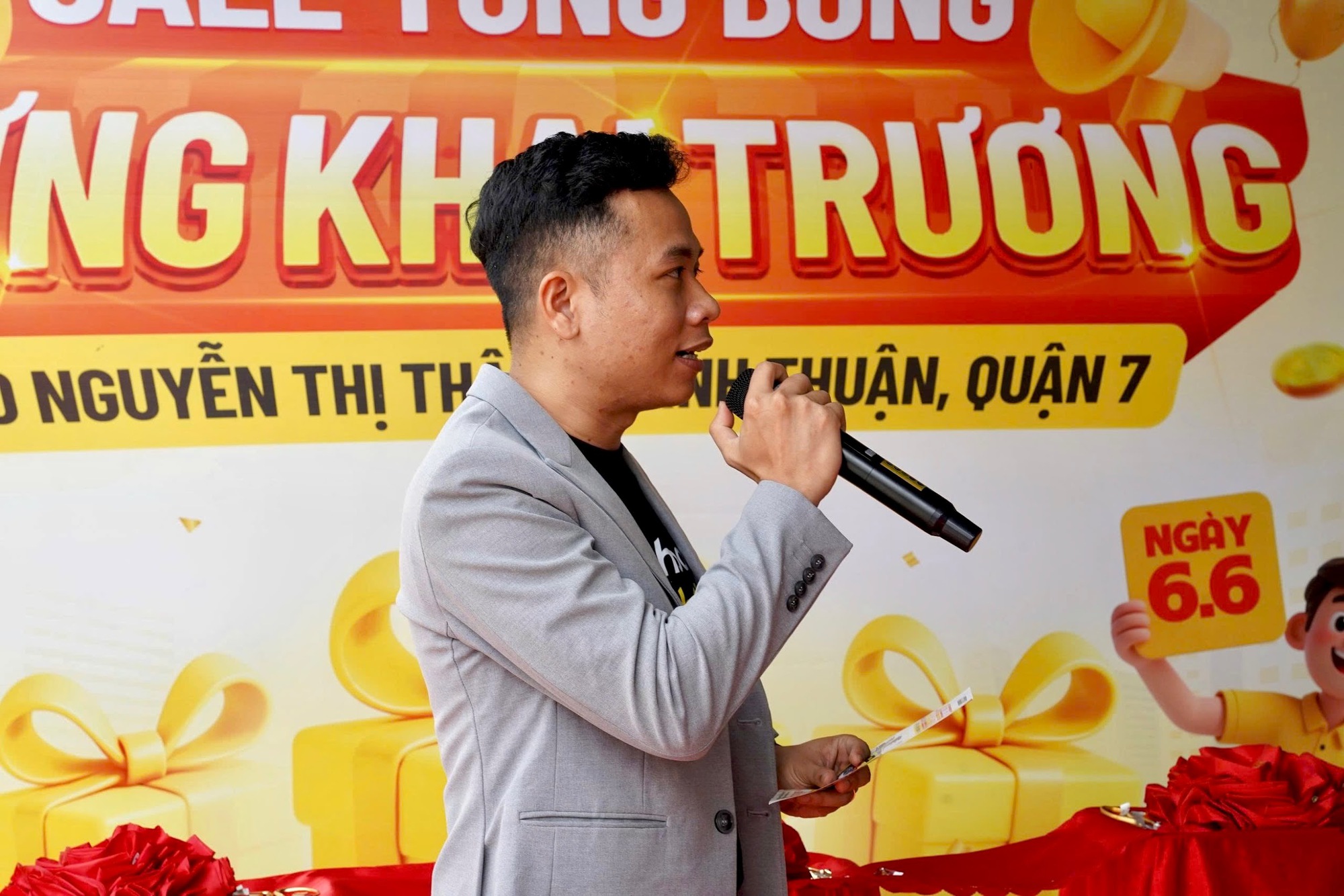 Điện Thoại Giá Kho mở rộng hệ thống với cửa hàng mới tại Quận 7, TP.HCM - Ảnh 3. Điện Thoại Giá Kho mở rộng hệ thống với cửa hàng mới tại Quận 7, TP.HCM - Ảnh 3.