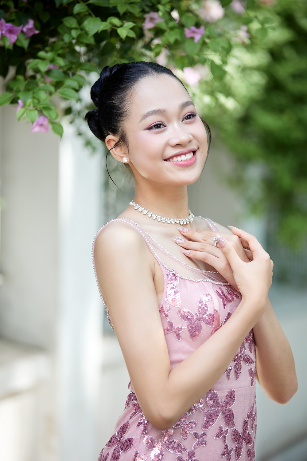 Hoa hậu Mỹ Linh: “Nếu có điều kiện, tôi sẽ đi sửa mũi” - Ảnh 4. Hoa hậu Mỹ Linh: “Nếu có điều kiện, tôi sẽ đi sửa mũi” - Ảnh 4.