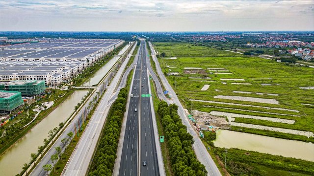 Doanh nghiệp của gia đình Tổng thống Trump vừa đổ bộ, Hưng Yên đã phá vỡ mọi kỷ lục thu hút vốn đầu tư, chỉ trong 5 tháng cao gấp đôi cả năm 2024 - Ảnh 2.
