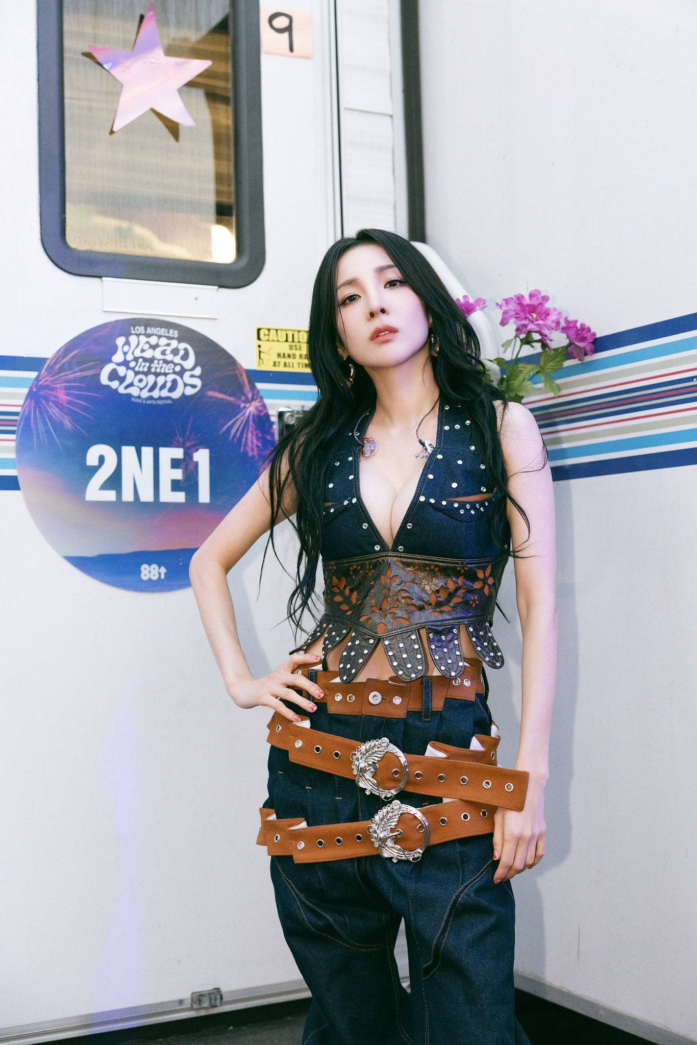 Dara (2NE1) g&acirc;y sốt với v&oacute;c d&aacute;ng "gầy như que củi" nhưng nhan sắc "nữ thần" ở tuổi 40: B&iacute; quyết đơn giản chỉ ở 2 từ- Ảnh 5.