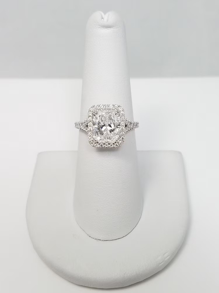 Đột nhập két sắt, trộm cuỗm trang sức trị giá 1,3 triệu USD - Ảnh 3.