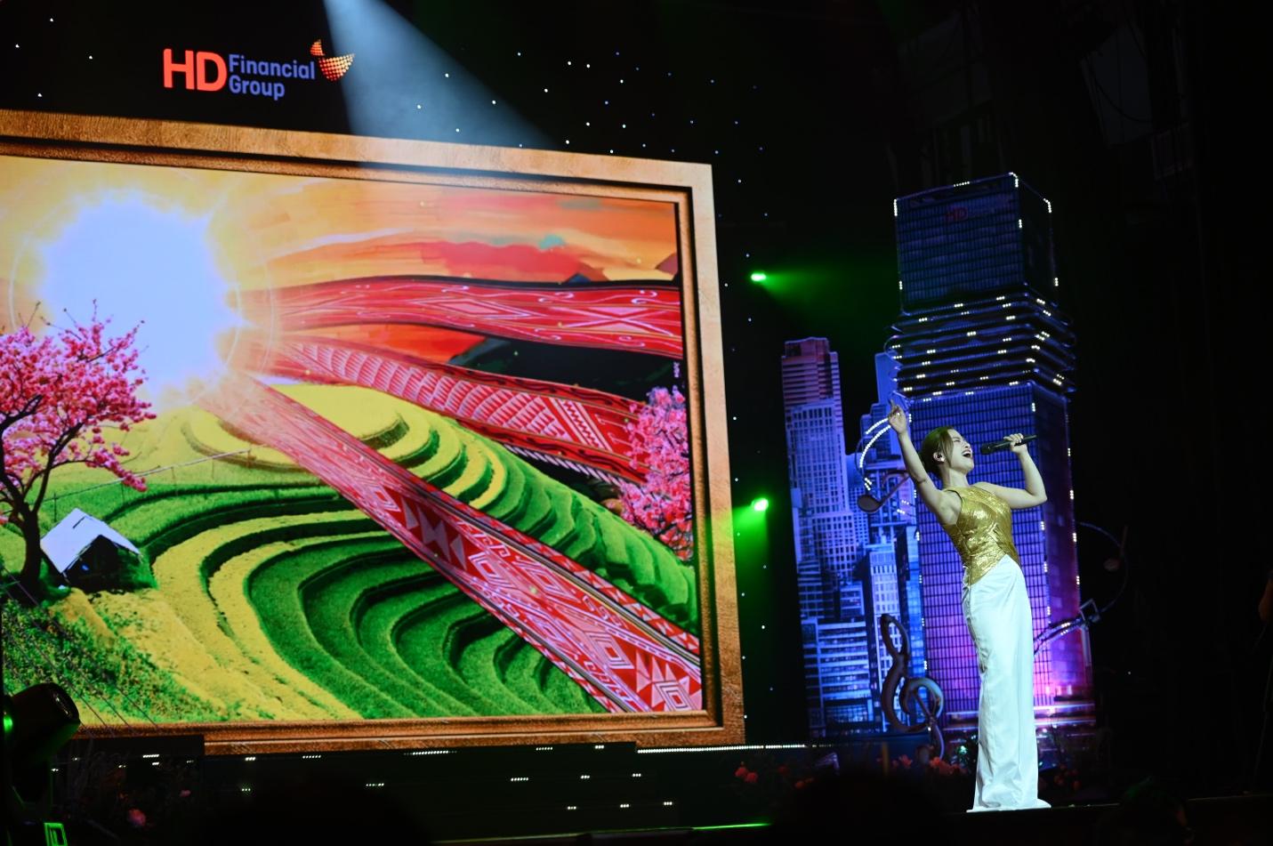 Đêm nhạc “Nguồn cảm hứng bất tận” và những khoảnh khắc không quên - Ảnh 2. Đêm nhạc “Nguồn cảm hứng bất tận” và những khoảnh khắc không quên - Ảnh 2.