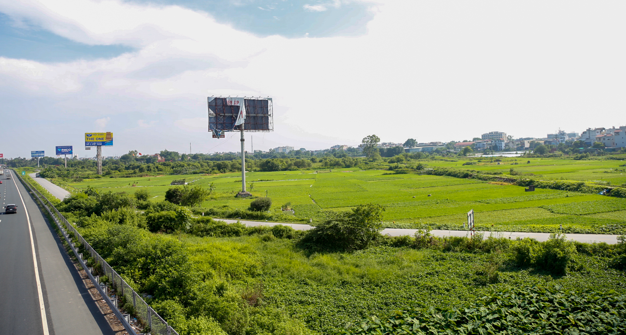 Đường vành đai 3,5 dài 43 km có hàng loạt diễn biến mới: Sắp khởi công cầu 12.000 tỷ đồng, hoàn thiện đoạn 8 làn xe- Ảnh 5. Đường vành đai 3,5 dài 43 km có hàng loạt diễn biến mới: Sắp khởi công cầu 12.000 tỷ đồng, hoàn thiện đoạn 8 làn xe- Ảnh 5.