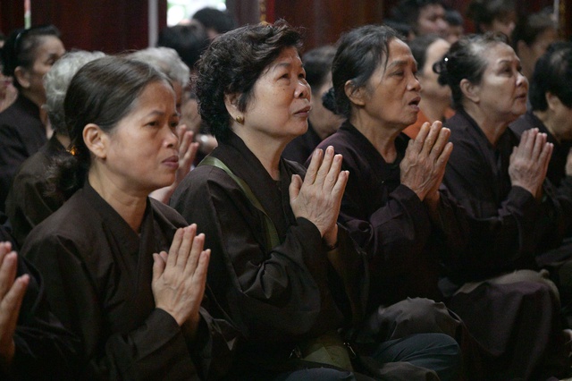 Cập nhật: Không khí đặc biệt của buổi sáng ngày 1/7 sau khi tiếng chuông ngân vang tại hơn 18.000 ngôi chùa trên cả nước- Ảnh 11.