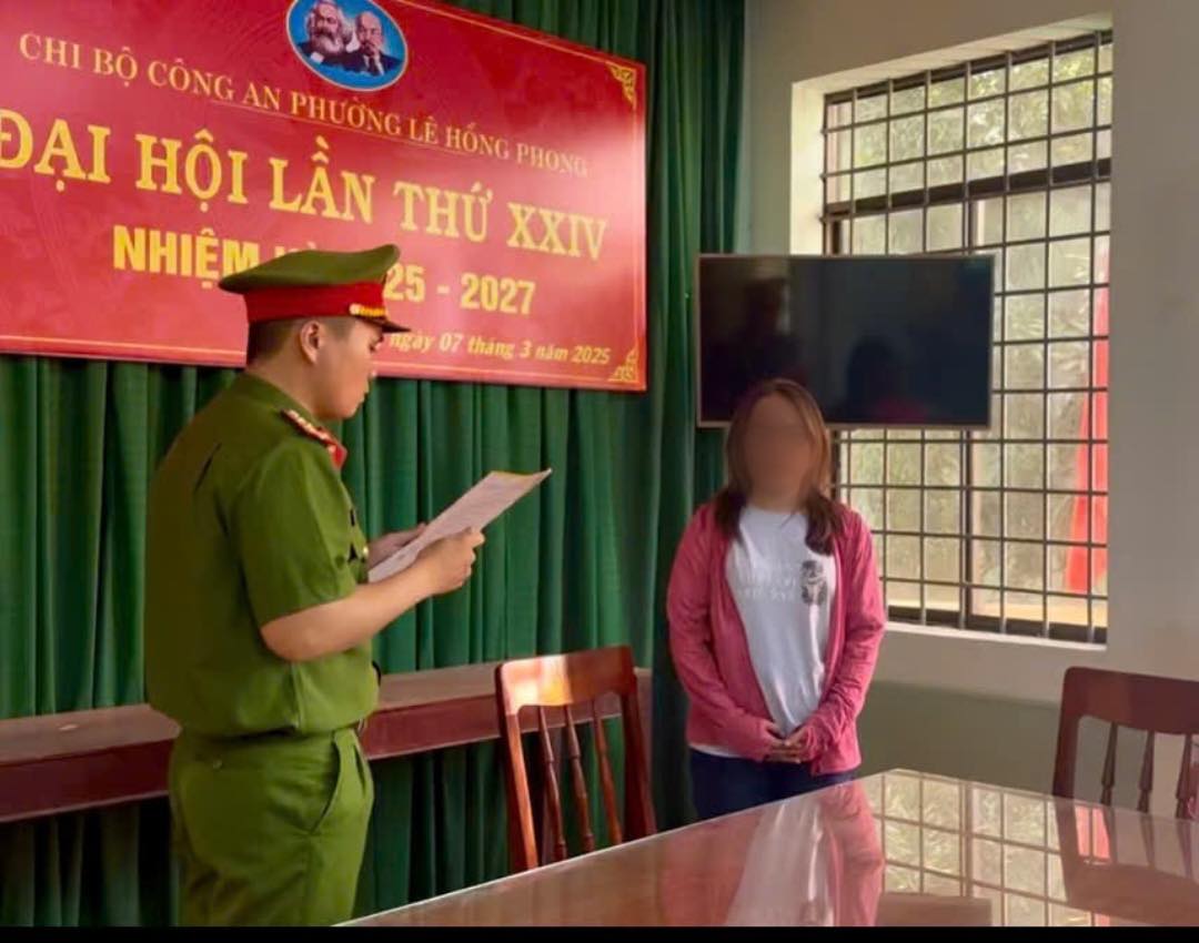 Lừa đảo chiếm đoạt tài sản qua hình thức đầu tư tại châu Phi: Bắt nghi phạm P . T . K . H - Ảnh 1. Lừa đảo chiếm đoạt tài sản qua hình thức đầu tư tại châu Phi: Bắt nghi phạm P . T . K . H - Ảnh 1.