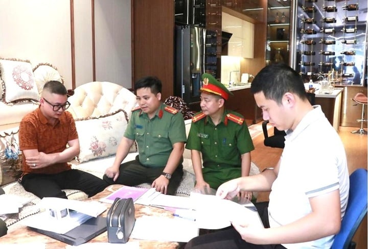 Trần Tiến Đạt bị bắt vì Cưỡng đoạt tài sản ở Hà Tĩnh , ảnh hưởng đến báo chí - Ảnh 2.