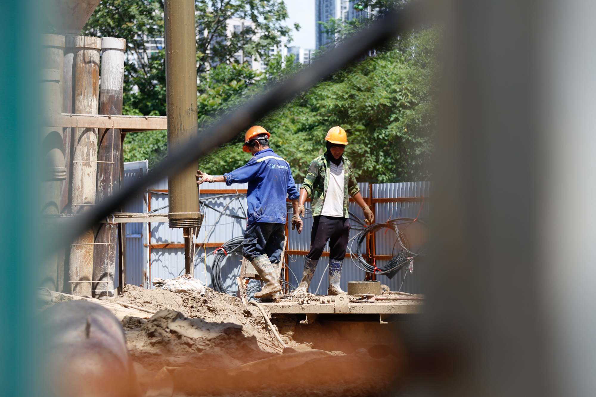 Đường vành đai 3,5 dài 43 km có hàng loạt diễn biến mới: Sắp khởi công cầu 12.000 tỷ đồng, hoàn thiện đoạn 8 làn xe- Ảnh 10. Đường vành đai 3,5 dài 43 km có hàng loạt diễn biến mới: Sắp khởi công cầu 12.000 tỷ đồng, hoàn thiện đoạn 8 làn xe- Ảnh 10.