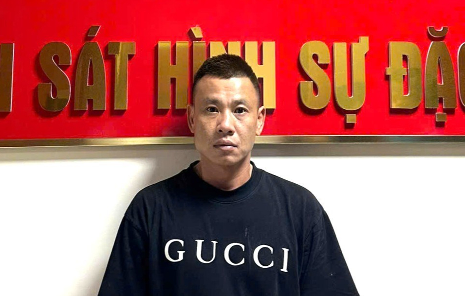 Truy bắt người đ&agrave;n &ocirc;ng đi xe SH g&acirc;y &aacute;n giữa phố đ&ocirc;ng - Ảnh 2.