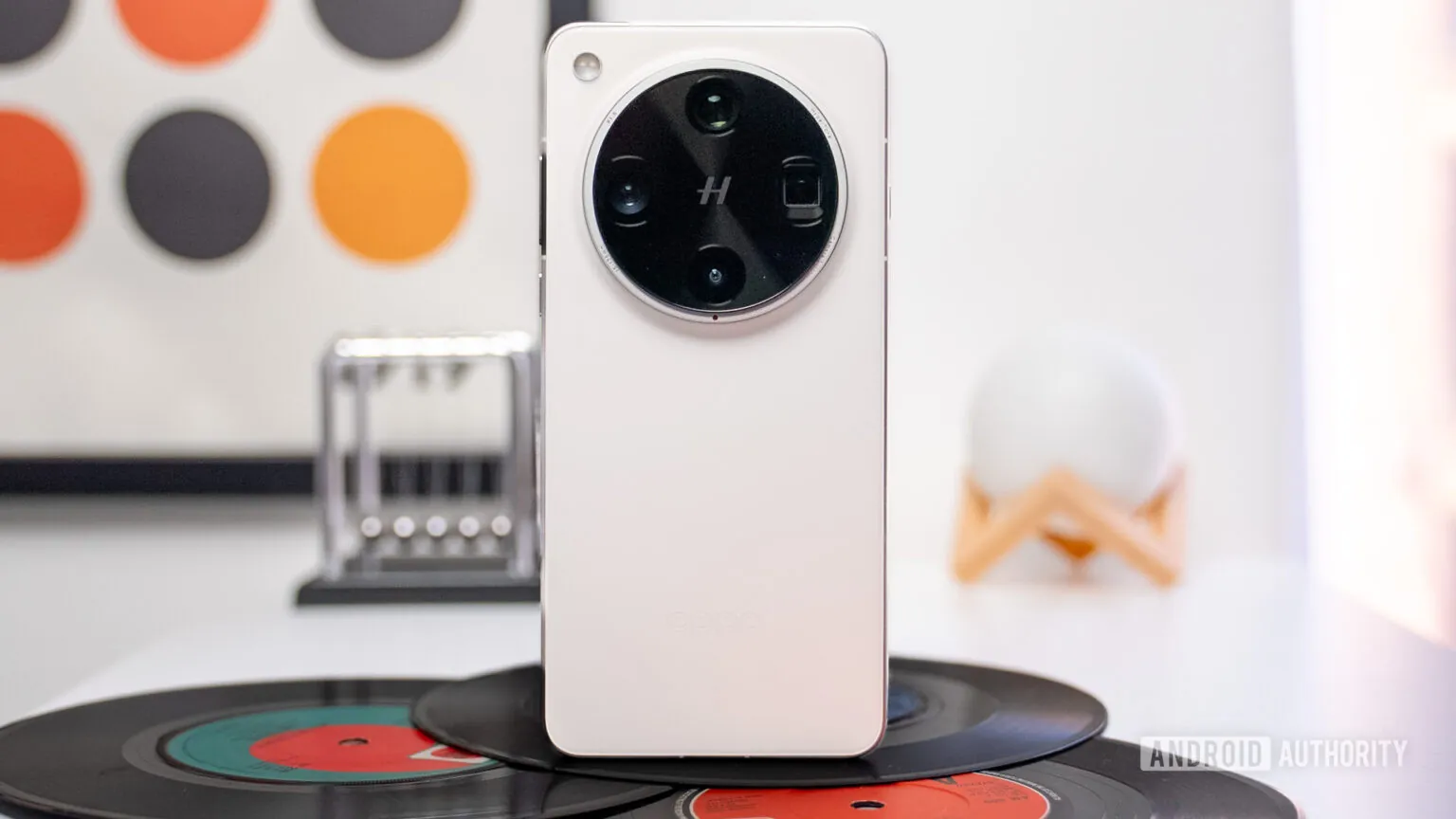 Nhà báo công nghệ: "Đây là điện thoại Android tôi muốn giới thiệu nhất cho tất cả mọi người" - Ảnh 1.