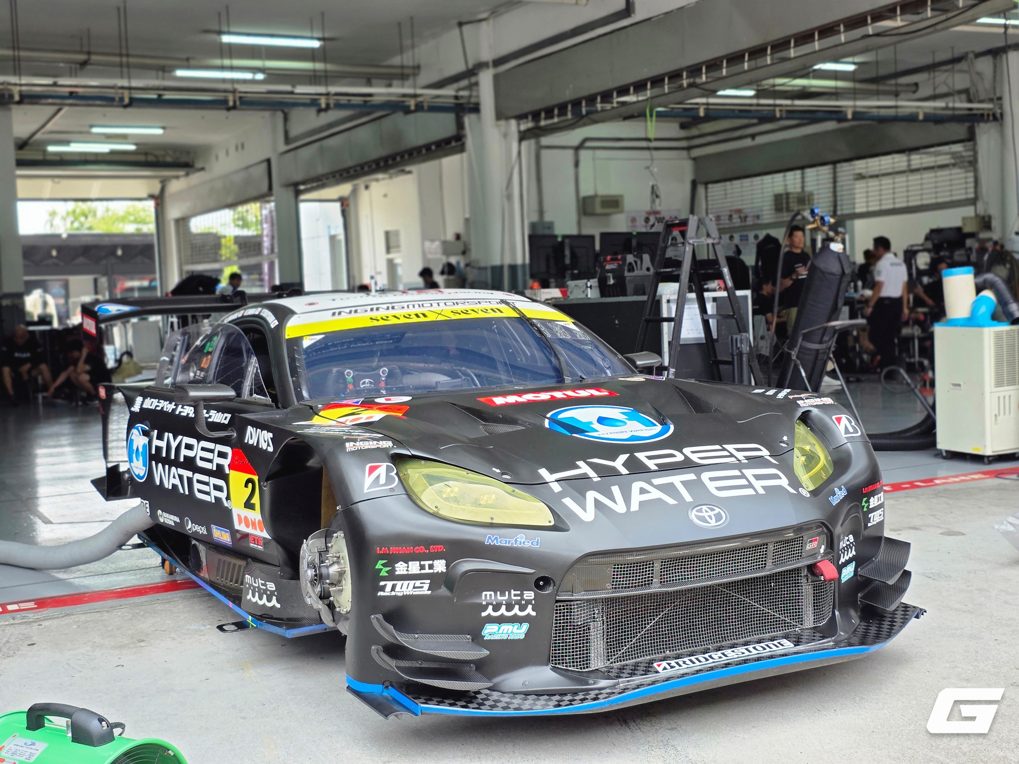 Cận cảnh garage đội đua tại giải Super GT: 'Vùng cấm' mà không phải ai cũng có thể lại gần- Ảnh 16.