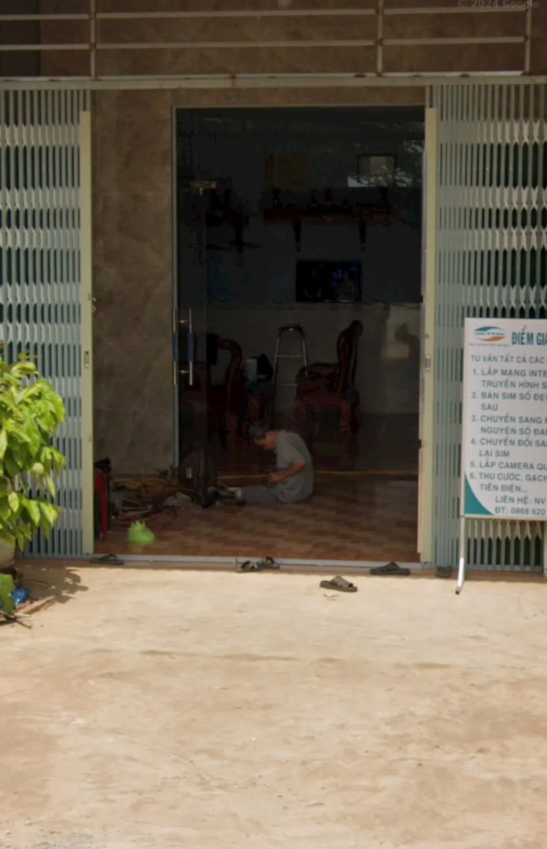 Google Maps h&oacute;a cỗ m&aacute;y thời gian, thấy người th&acirc;n đ&atilde; mất ở ngay trước nh&agrave;: Trend n&agrave;y tốn nước mắt- Ảnh 11.