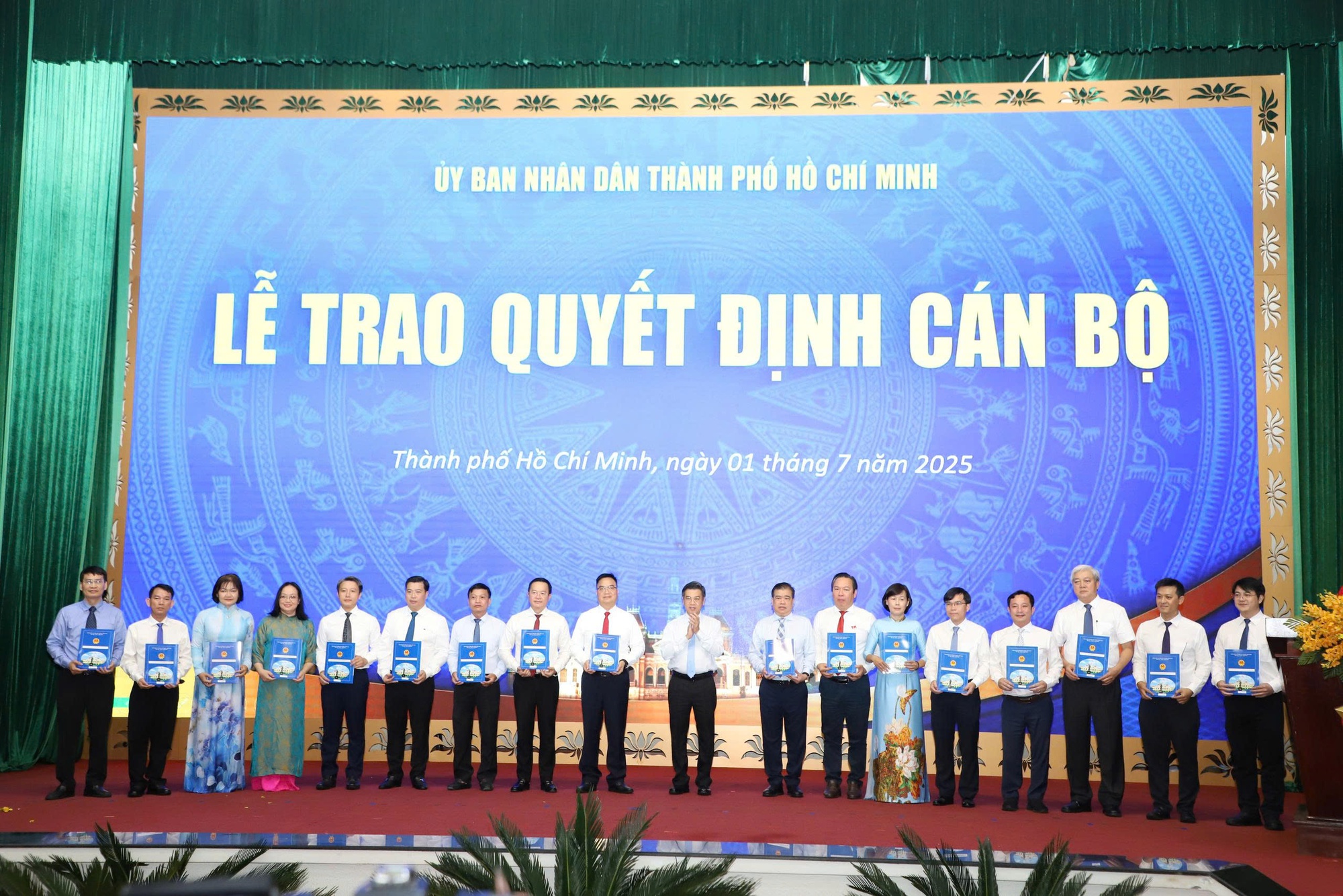 Danh sách 14 giám đốc và 137 phó giám đốc của 15 sở, ngành TP HCM sau hợp nhất- Ảnh 5.