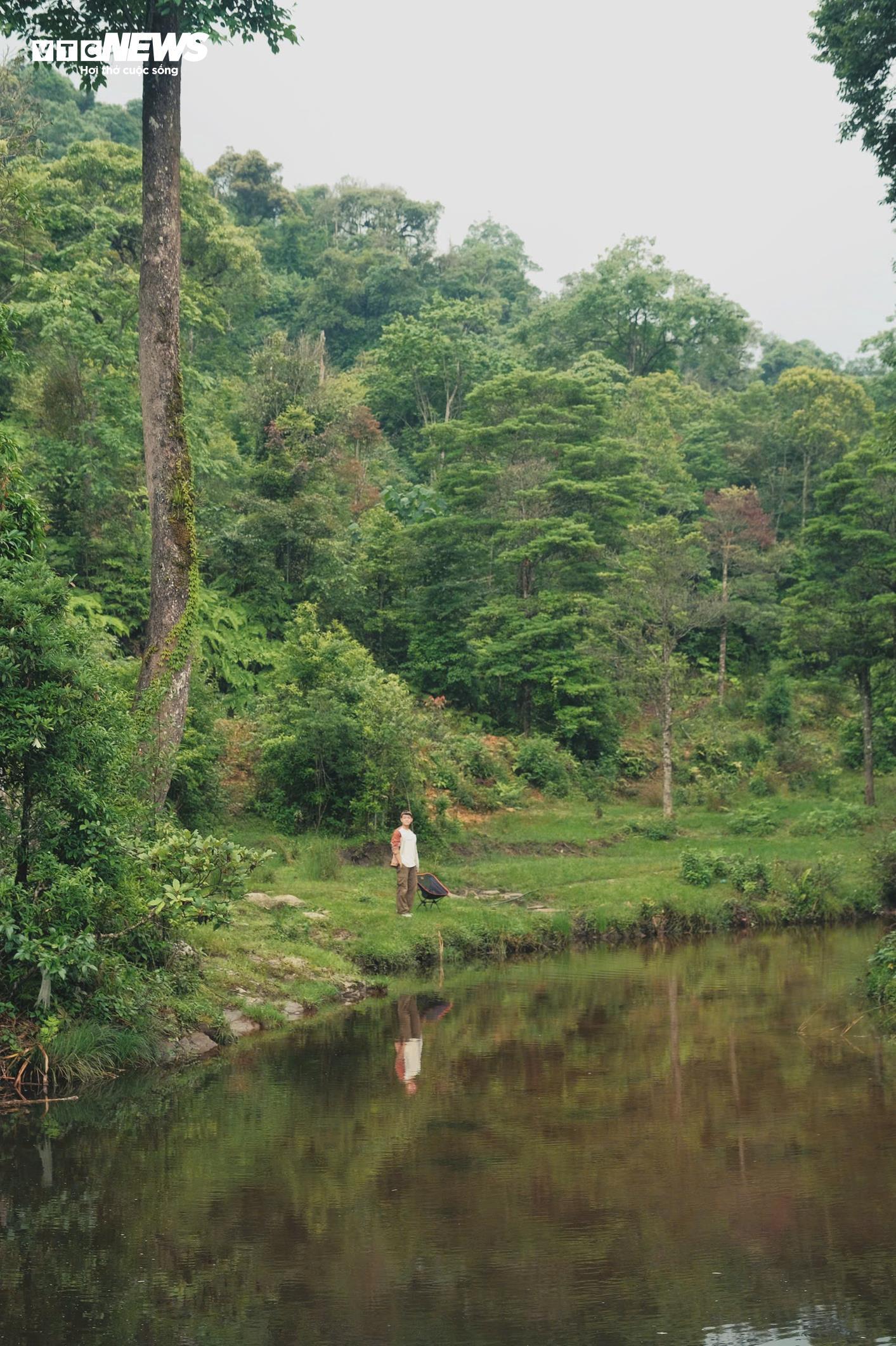 Giới trẻ đổ về Y T&yacute; tr&aacute;nh n&oacute;ng, săn m&acirc;y trắng giữa đại ng&agrave;n T&acirc;y Bắc - Ảnh 12.