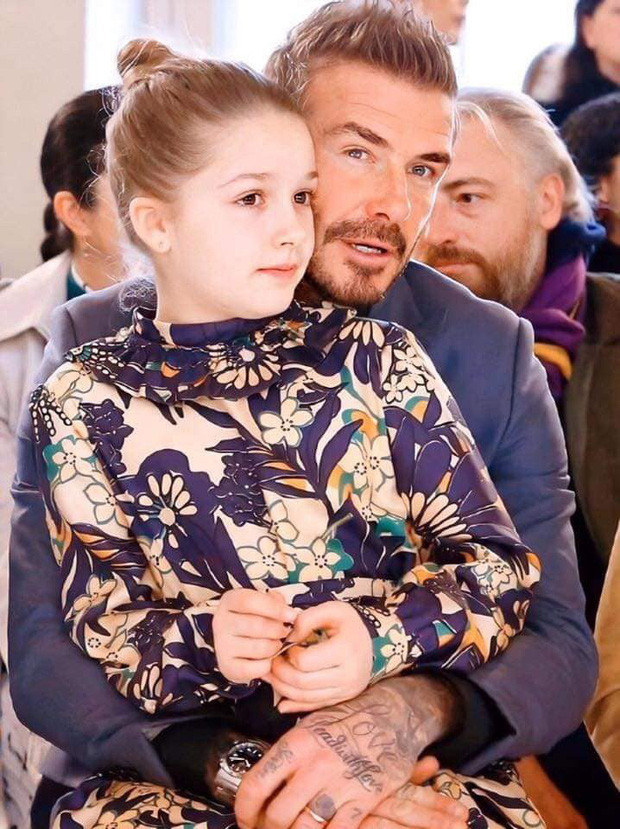 Ngắm tiểu thư Harper Beckham ngày nhỏ đáng yêu như thiên thần giờ hóa thiếu nữ phổng phao khiến ai cũng trầm trồ- Ảnh 10.