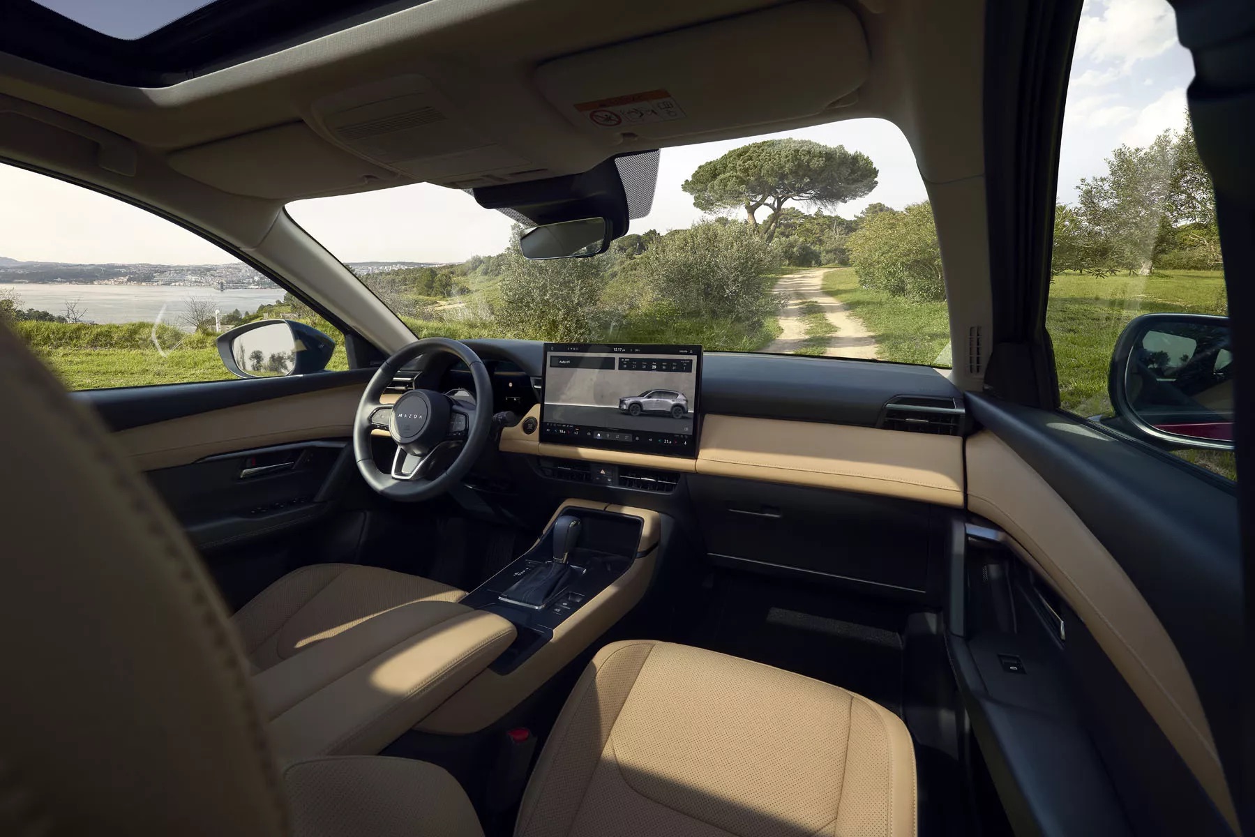 Mazda CX-5 2025 ra mắt: Nội thất mới hoàn toàn, màn hình lớn, ít phím bấm, 'úp mở' bản hybrid gây bất ngờ - Ảnh 4.