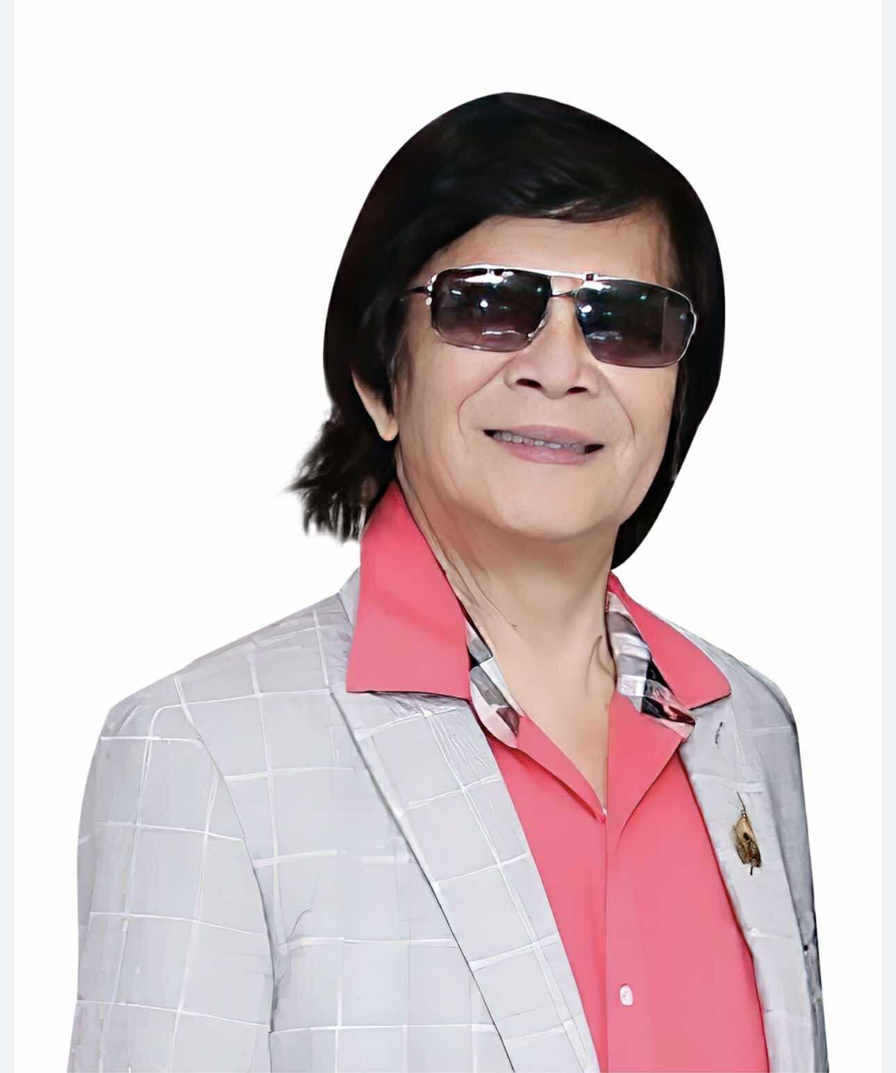 Danh ca Minh Cảnh ở tuổi 87 vẫn chạy ăn từng bữa nơi xứ người- Ảnh 1. Danh ca Minh Cảnh ở tuổi 87 vẫn chạy ăn từng bữa nơi xứ người- Ảnh 1.