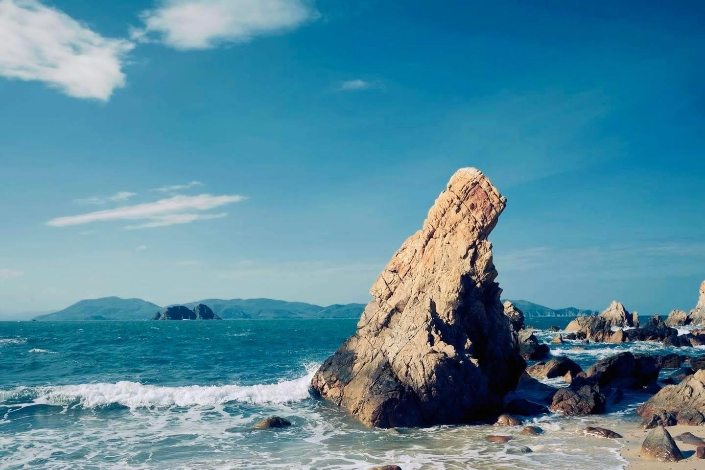 Đắk Lắk có một bãi biển không khác gì biển nước Ý khiến dân tình rần rần đòi “nghỉ hưu sớm”- Ảnh 8. Đắk Lắk có một bãi biển không khác gì biển nước Ý khiến dân tình rần rần đòi “nghỉ hưu sớm”- Ảnh 8.