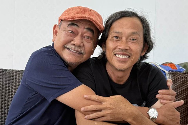 NS Ho&agrave;i Linh lộ diện kh&aacute;c lạ sau khi em trai th&ocirc;ng b&aacute;o khẩn về t&igrave;nh trạng sức khỏe- Ảnh 4.