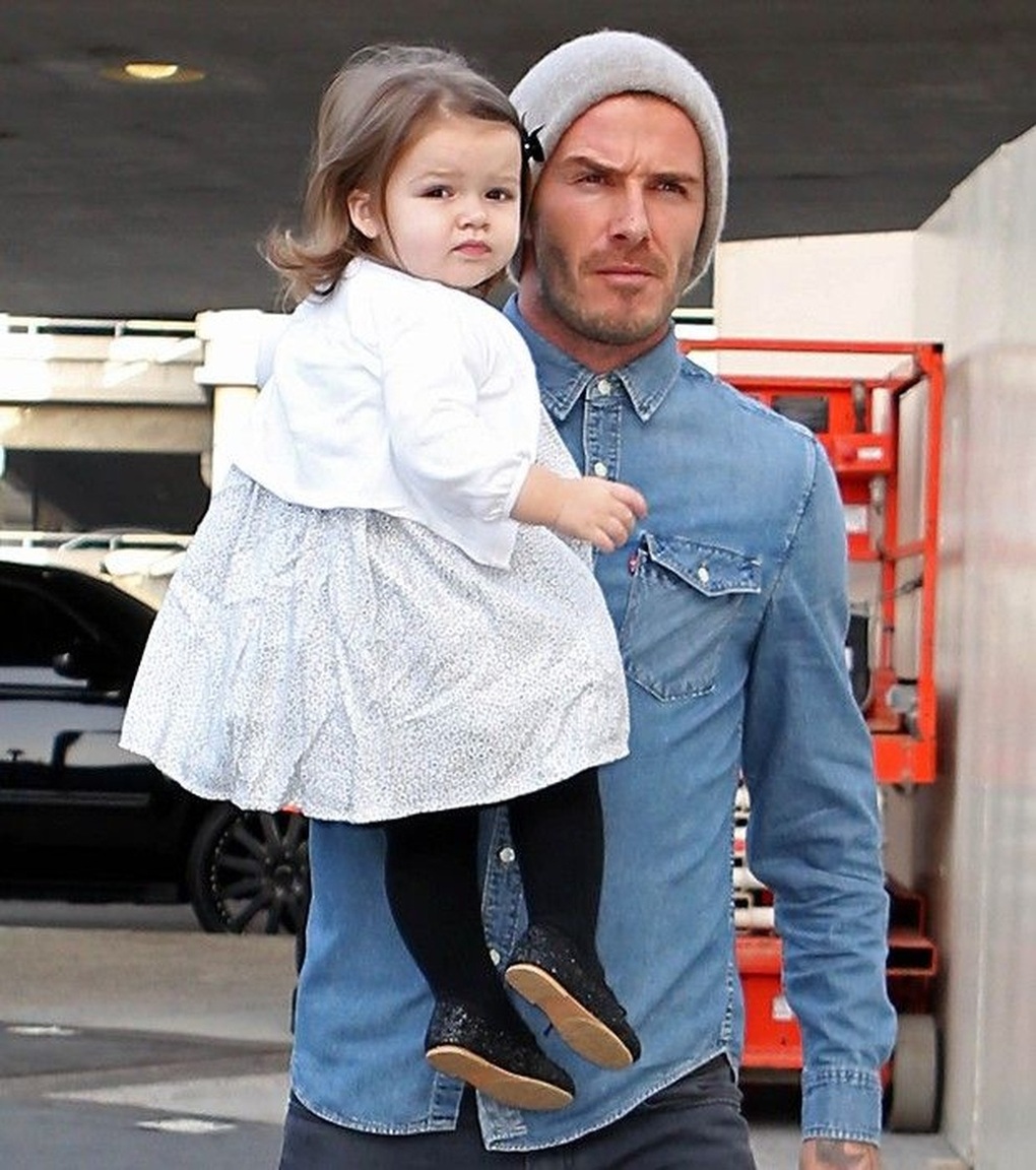 Ngắm tiểu thư Harper Beckham ngày nhỏ đáng yêu như thiên thần giờ hóa thiếu nữ phổng phao khiến ai cũng trầm trồ- Ảnh 6.