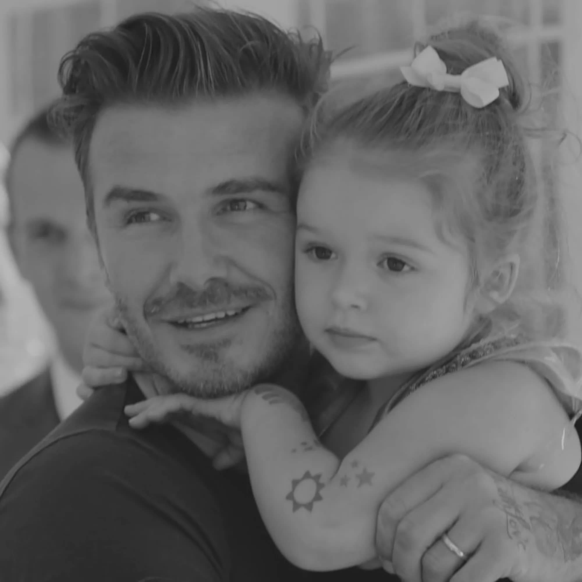 Ngắm tiểu thư Harper Beckham ngày nhỏ đáng yêu như thiên thần giờ hóa thiếu nữ phổng phao khiến ai cũng trầm trồ- Ảnh 7.