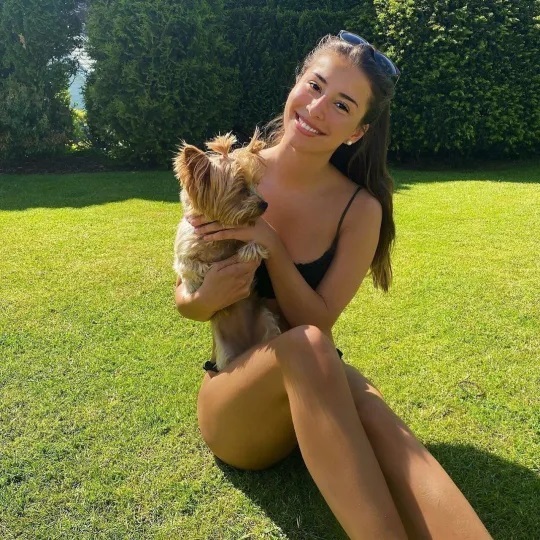 Paparazzi tóm dính nàng WAG bí mật sinh con cho cầu thủ nổi tiếng, giờ lộ diện với bikini nóng bỏng hơn mùa hè- Ảnh 7. Paparazzi tóm dính nàng WAG bí mật sinh con cho cầu thủ nổi tiếng, giờ lộ diện với bikini nóng bỏng hơn mùa hè- Ảnh 7.