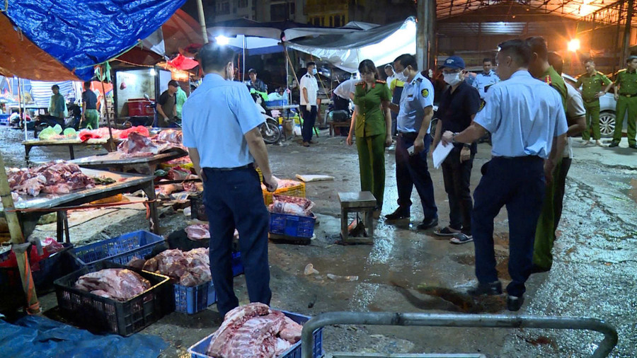 Lật tẩy quy trình đầu độc cộng đồng thịt lợn nhiễm ASF tại Hà Nội - Ảnh 1.
