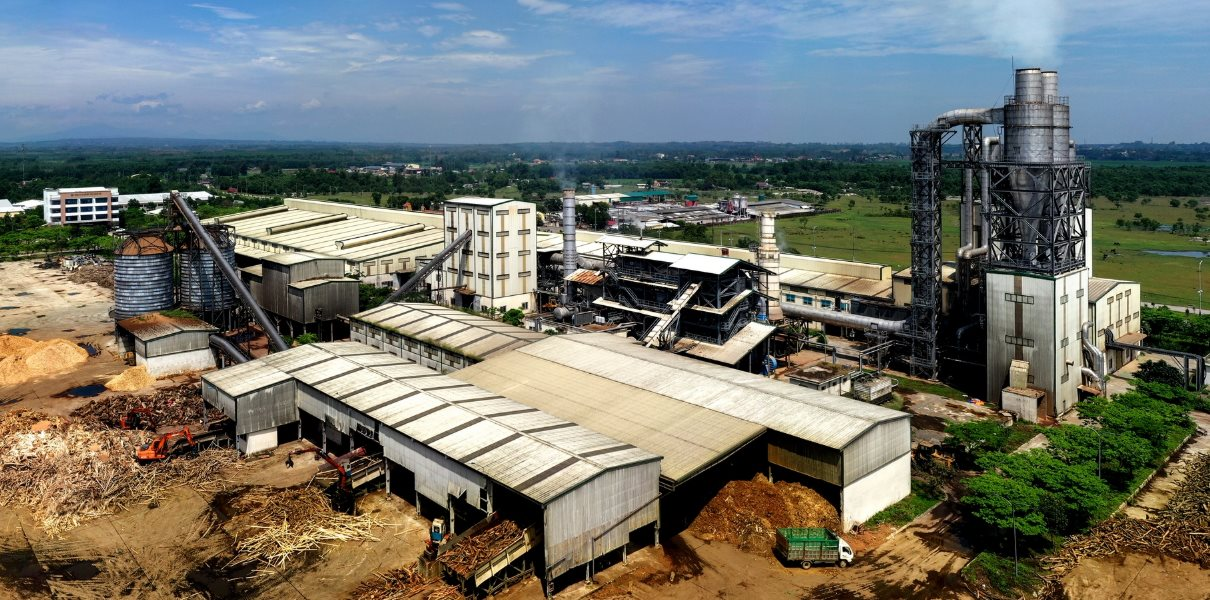 Buồn của nền kinh tế 3,84 nghìn tỷ USD: Cả chục nghìn triệu phú cầm tài sản 'tháo chạy', người trẻ lũ lượt rời đi, vị thế trung tâm tài chính thế giới lung lay - Ảnh 2.