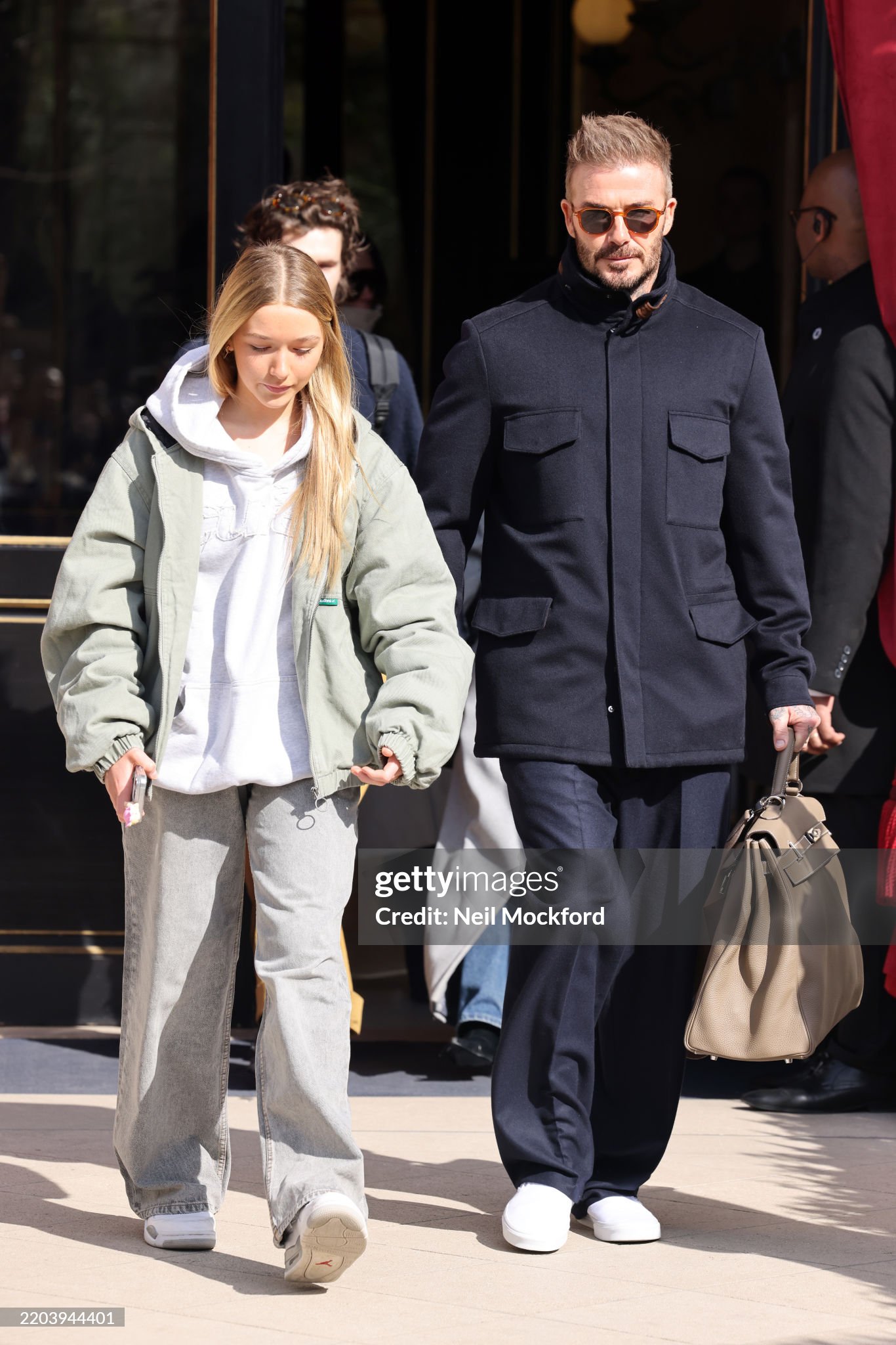 Ch&ugrave;m ảnh Harper Beckham: 14 tuổi đ&atilde; ra d&aacute;ng fashionista, chuẩn bị tiếp quản brand thời trang ri&ecirc;ng do bố mẹ lập ra - Ảnh 12.